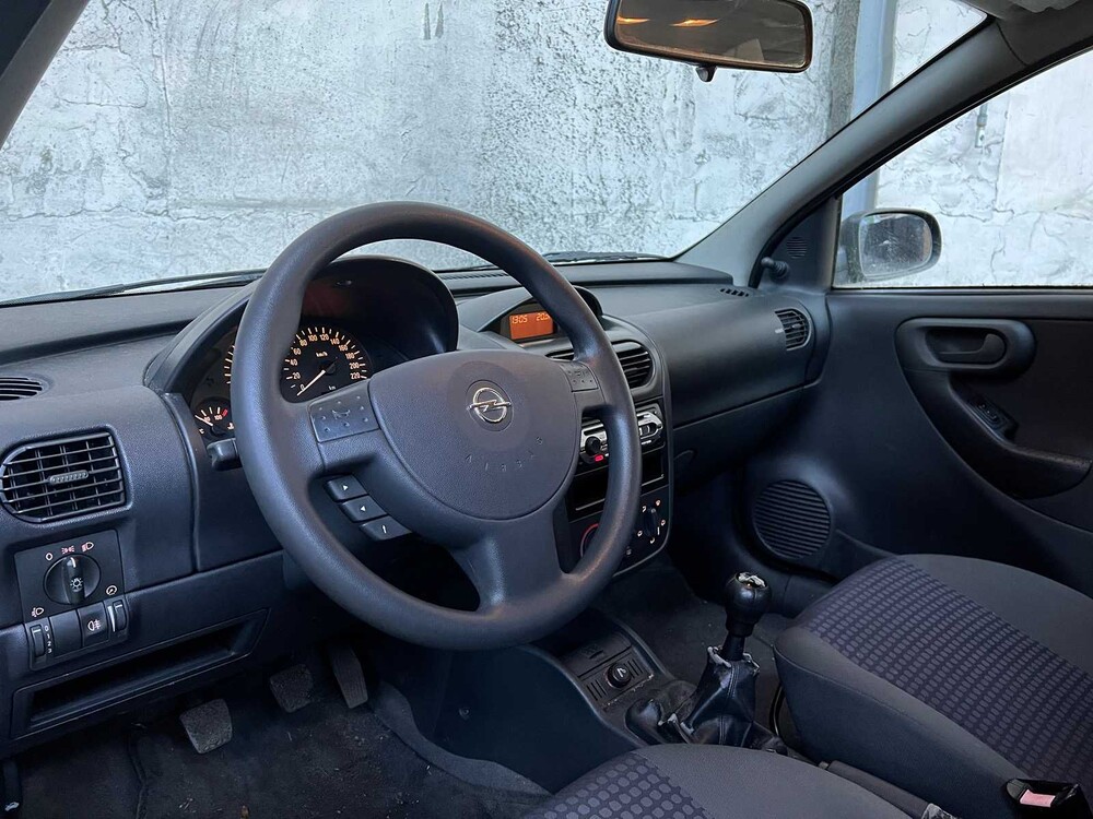 Opel Corsa 1.2-16V Comfort 75pk 2002, 37-JJ-RK