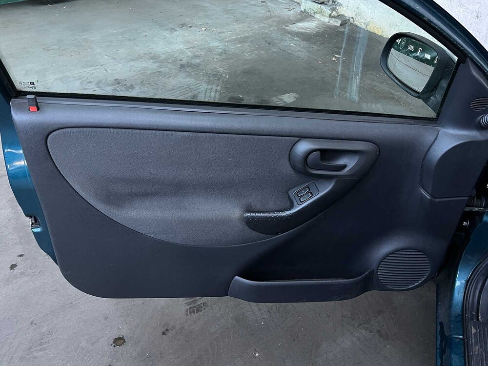 Opel Corsa 1.2-16V Comfort 75pk 2002, 37-JJ-RK