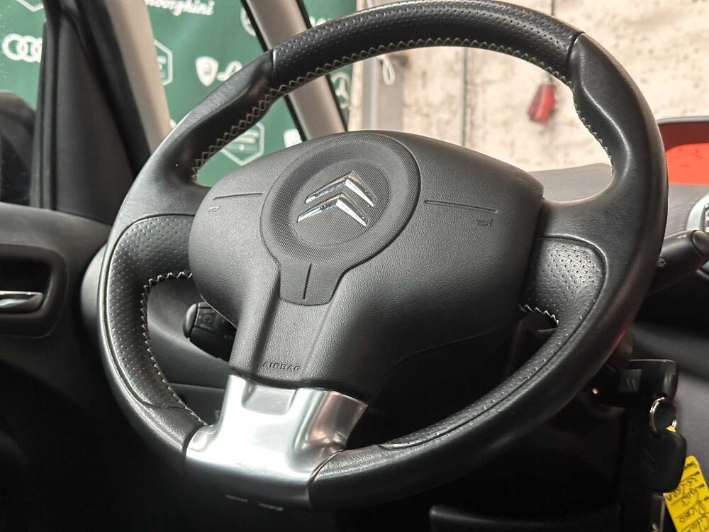 Citroen C3 Picasso 1.6 VTi Exclusive 120pk 2010 -Orig. NL-, 35-LGR-9