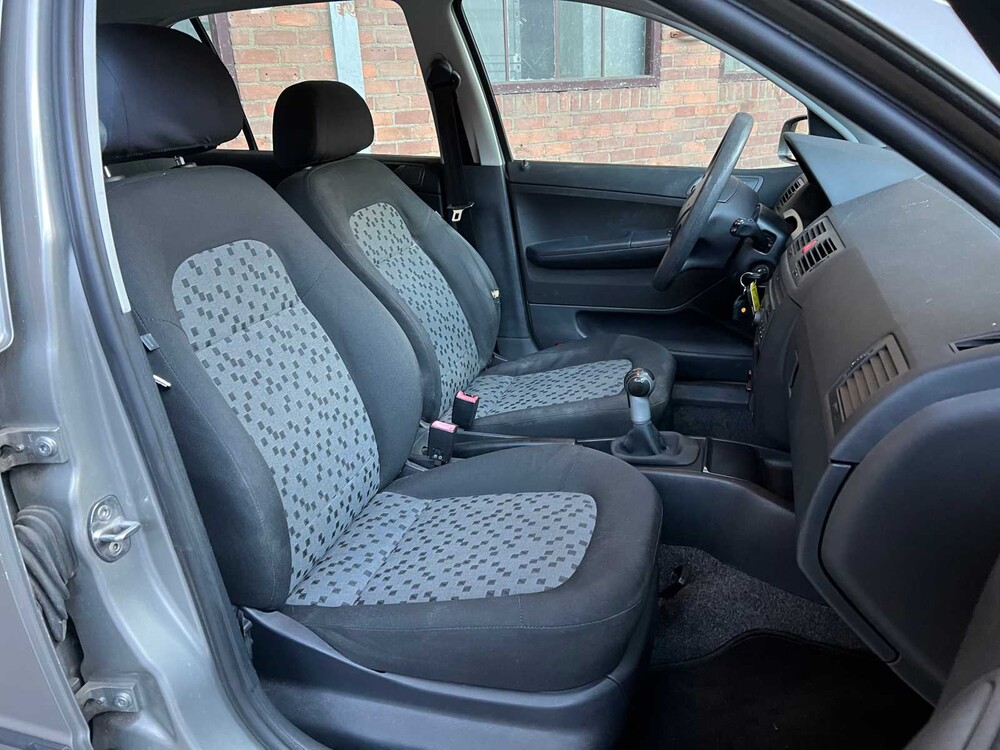 Skoda Fabia 1.4-16V Ambiente 75pk 2007, X-397-LV