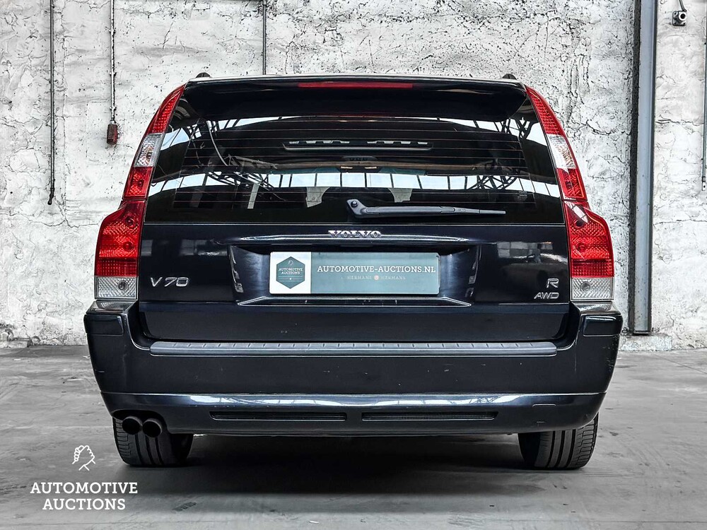 Volvo V70 2.5 R Geartronic 299pk 2004, SB-814-S Youngtimer