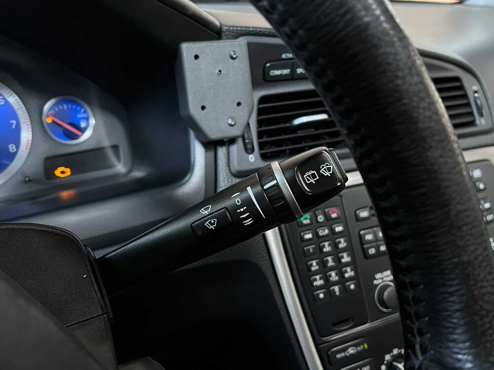 Volvo V70 2.5 R Geartronic 299pk 2004, SB-814-S Youngtimer