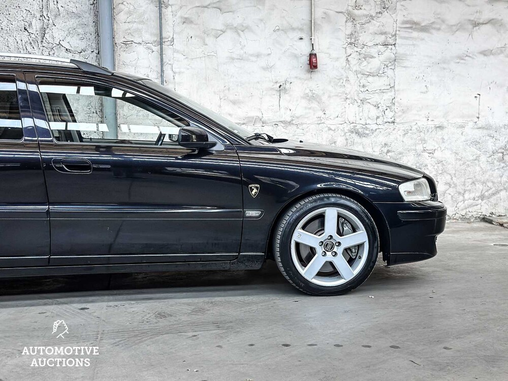 Volvo V70 2.5 R Geartronic 299pk 2004, SB-814-S Youngtimer