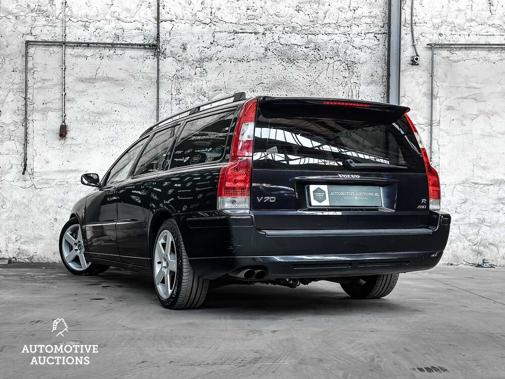 Volvo V70 2.5 R Geartronic 299pk 2004, SB-814-S Youngtimer