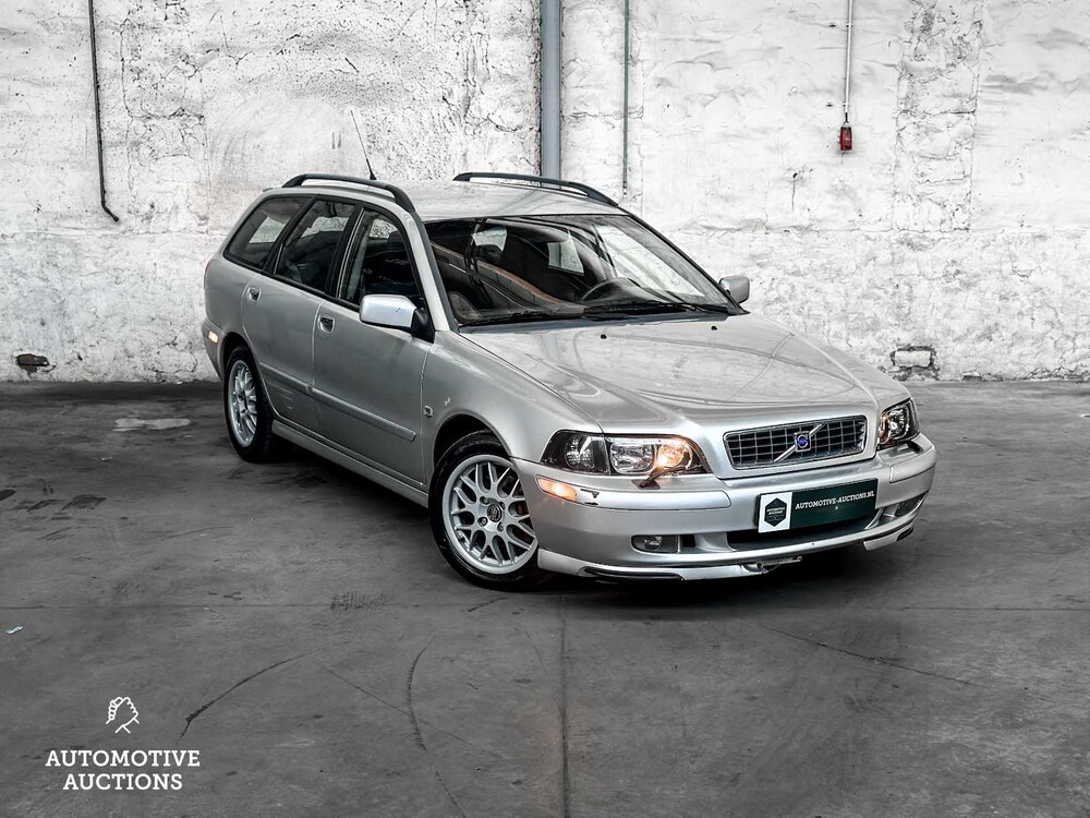 Volvo V40 1.8 Europa Nordic 122pk 2005 ORIG-NL, 83-PX-ZR