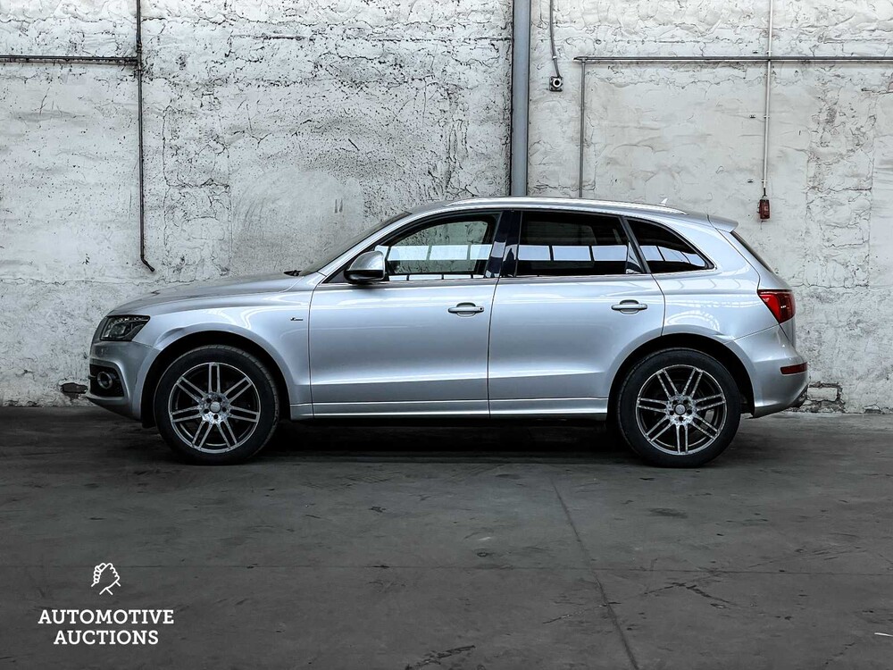 Audi Q5 2.0 TFSI Quattro Pro Line 211pk 2010