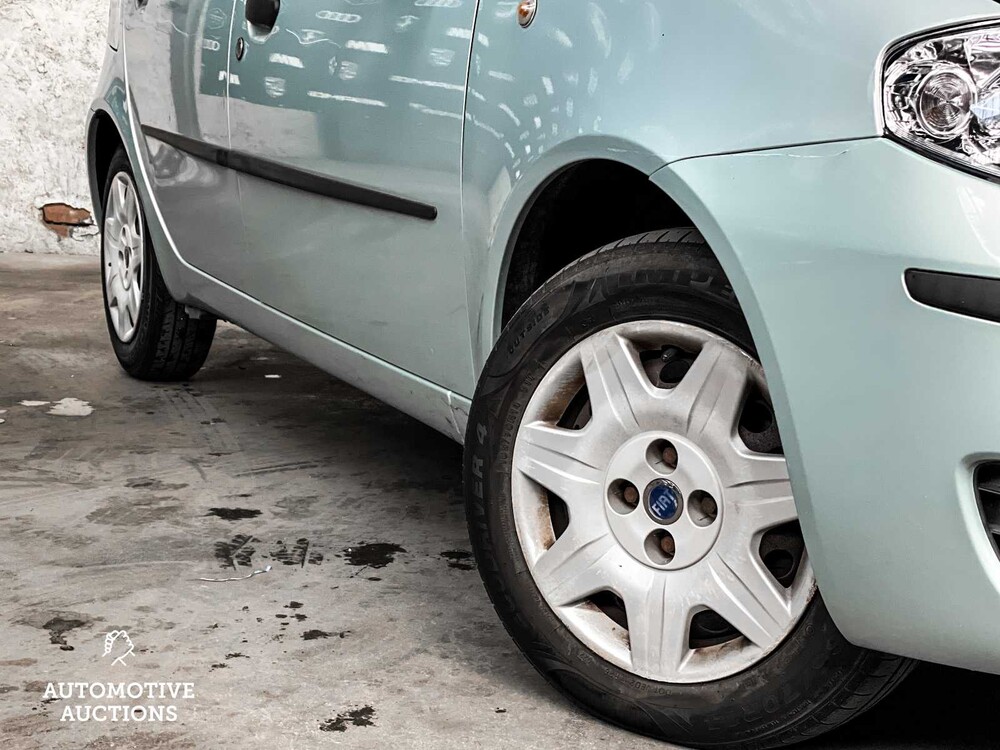 Fiat Punto 1.4-16V Dynamic 95pk 2004, 39-PD-VS