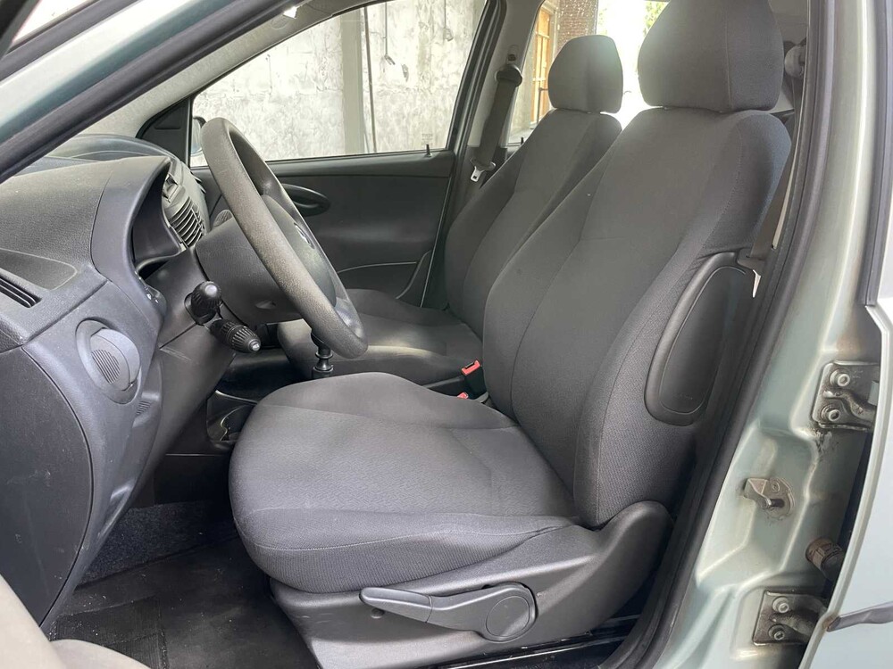 Fiat Punto 1.4-16V Dynamic 95pk 2004, 39-PD-VS