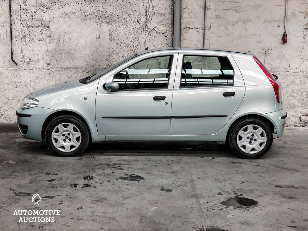 Fiat Punto 1.4-16V Dynamic 95pk 2004, 39-PD-VS
