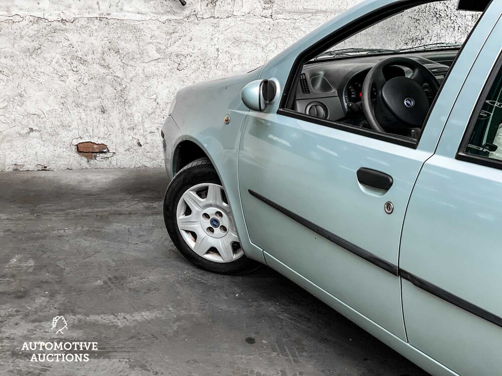 Fiat Punto 1.4-16V Dynamic 95pk 2004, 39-PD-VS