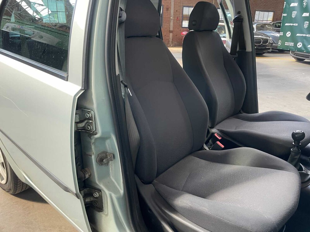 Fiat Punto 1.4-16V Dynamic 95pk 2004, 39-PD-VS