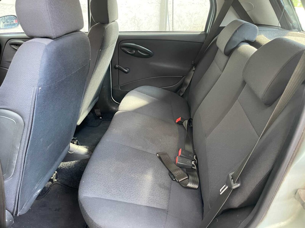 Fiat Punto 1.4-16V Dynamic 95pk 2004, 39-PD-VS