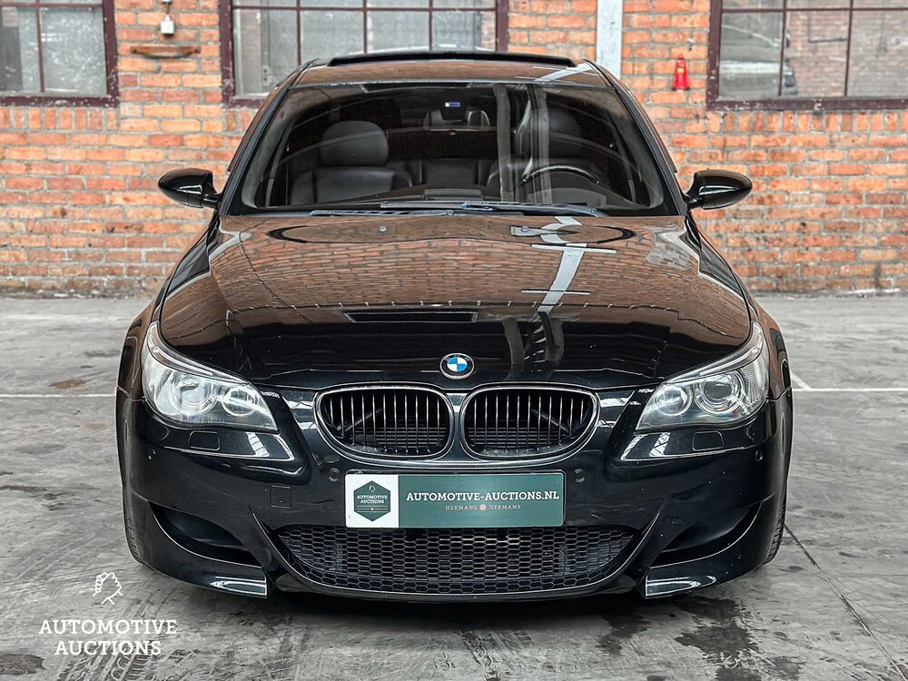 BMW M5 E60 5.0 V10 507PS 2005 Youngtimer