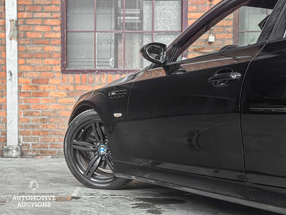 BMW M5 E60 5.0 V10 507PS 2005 Youngtimer