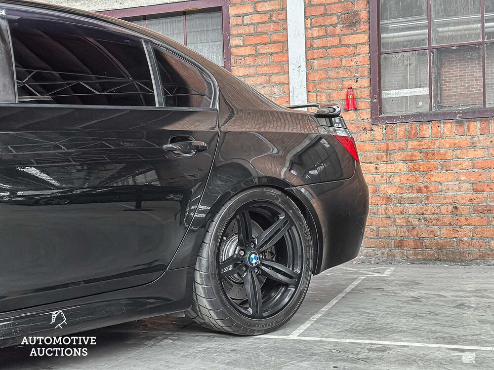 BMW M5 E60 5.0 V10 507PS 2005 Youngtimer