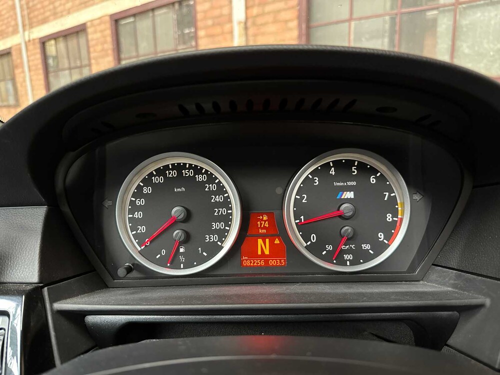 BMW M5 E60 5.0 V10 507PS 2005 Youngtimer