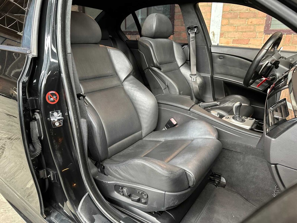 BMW M5 E60 5.0 V10 507PS 2005 Youngtimer