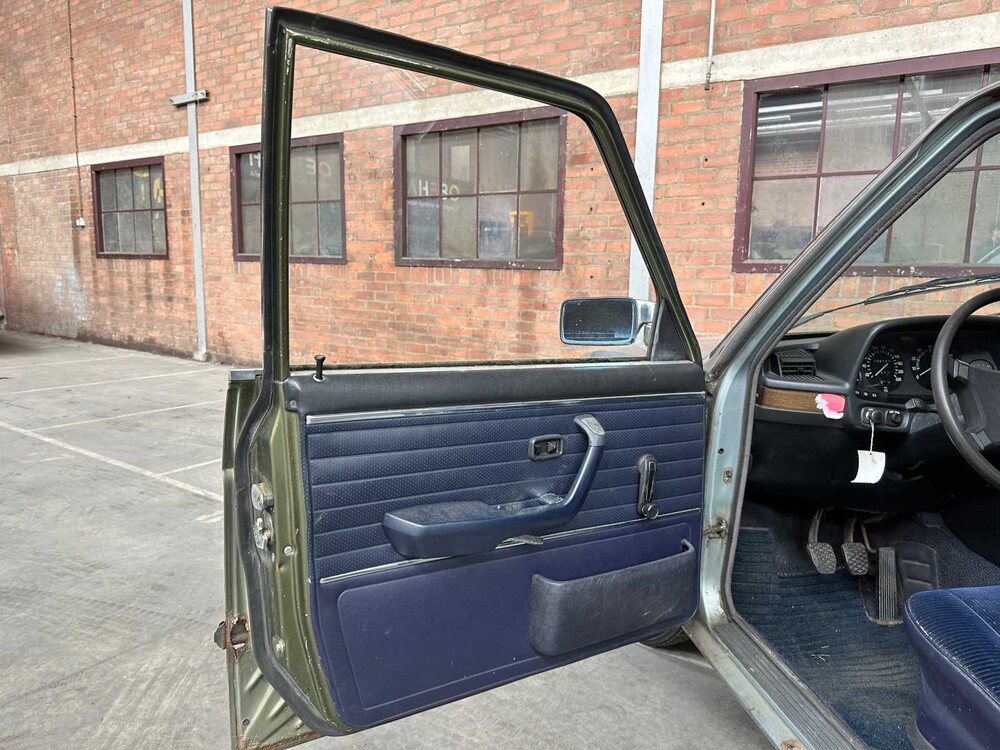 BMW 525 2.5 150hp 1981 Oldtimer (Original-NL), GS-65-HV