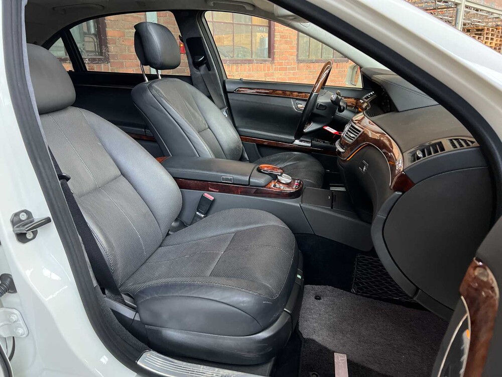 Mercedes-Benz S600 Long Lorinser 5.5 V12 517PS 2006 Youngtimer S-Klasse