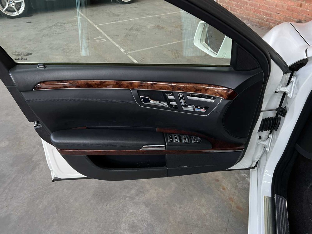 Mercedes-Benz S600 Long Lorinser 5.5 V12 517PS 2006 Youngtimer S-Klasse
