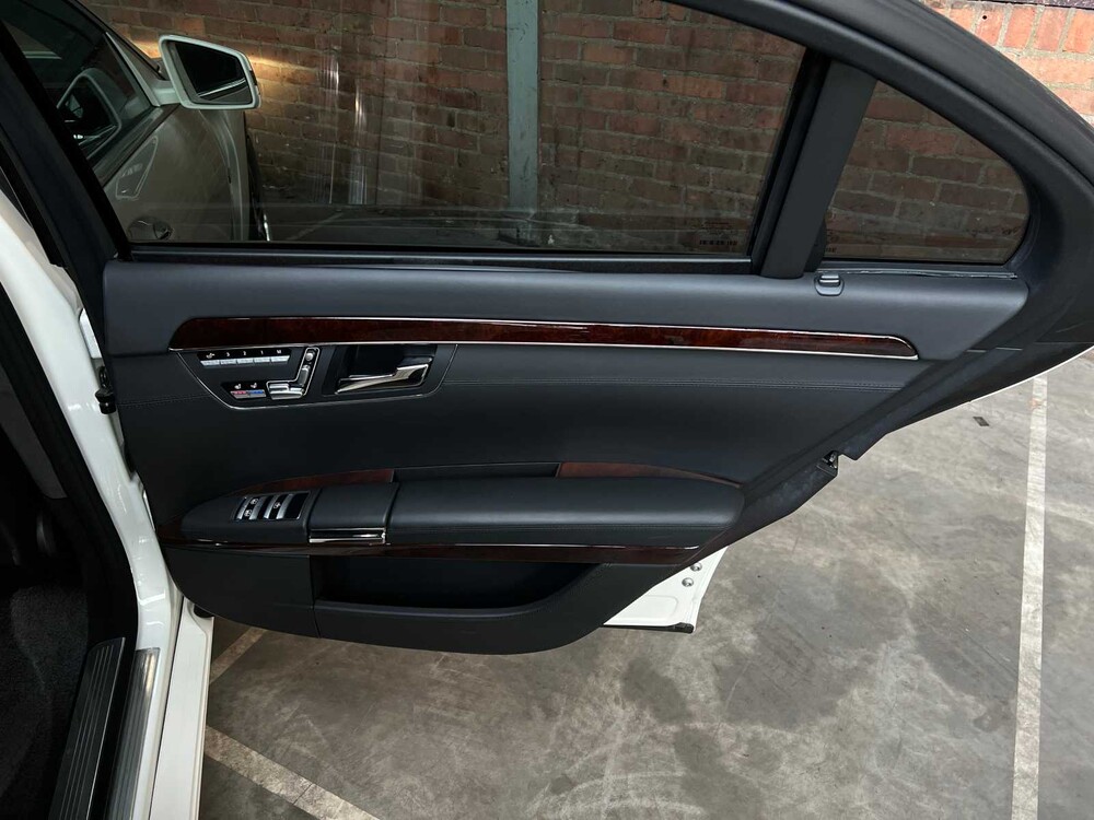 Mercedes-Benz S600 Long Lorinser 5.5 V12 517PS 2006 Youngtimer S-Klasse