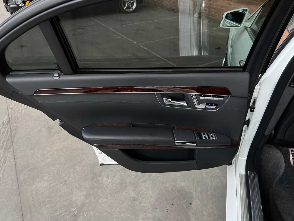 Mercedes-Benz S600 Long Lorinser 5.5 V12 517PS 2006 Youngtimer S-Klasse