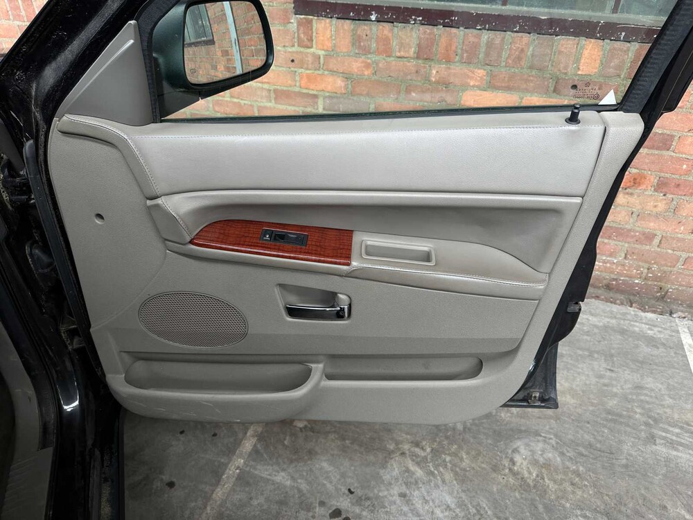 Jeep Grand Cherokee 5.7 V8 Hemi Limited 326PS 2005 ORIG-NL, 41-RN-KV