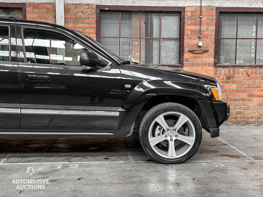Jeep Grand Cherokee 5.7 V8 Hemi Limited 326PS 2005 ORIG-NL, 41-RN-KV