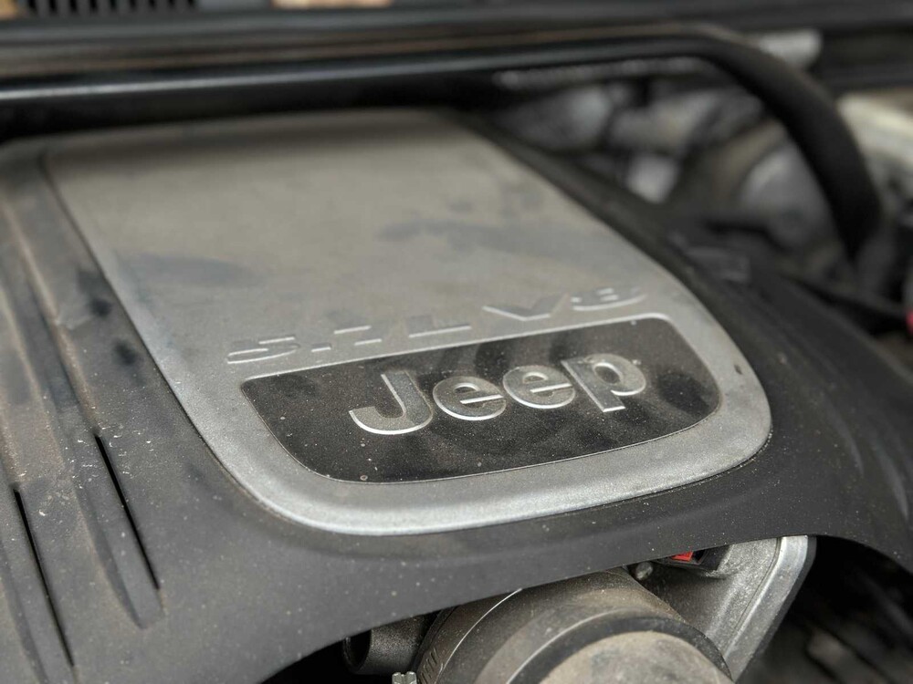 Jeep Grand Cherokee 5.7 V8 Hemi Limited 326PS 2005 ORIG-NL, 41-RN-KV