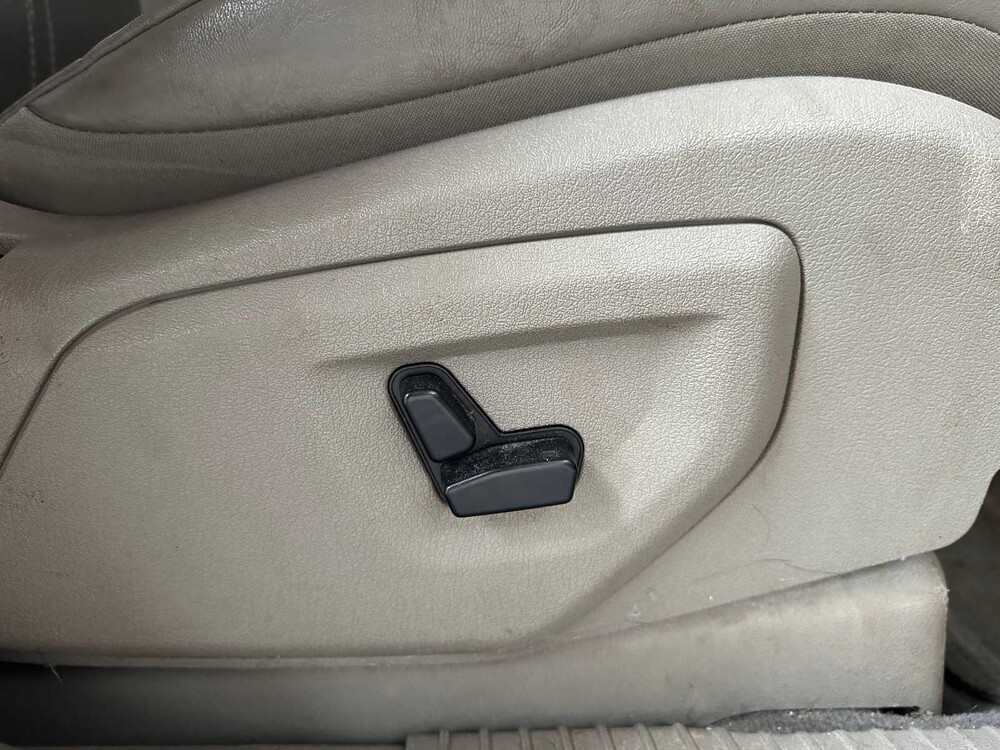 Jeep Grand Cherokee 5.7 V8 Hemi Limited 326PS 2005 ORIG-NL, 41-RN-KV