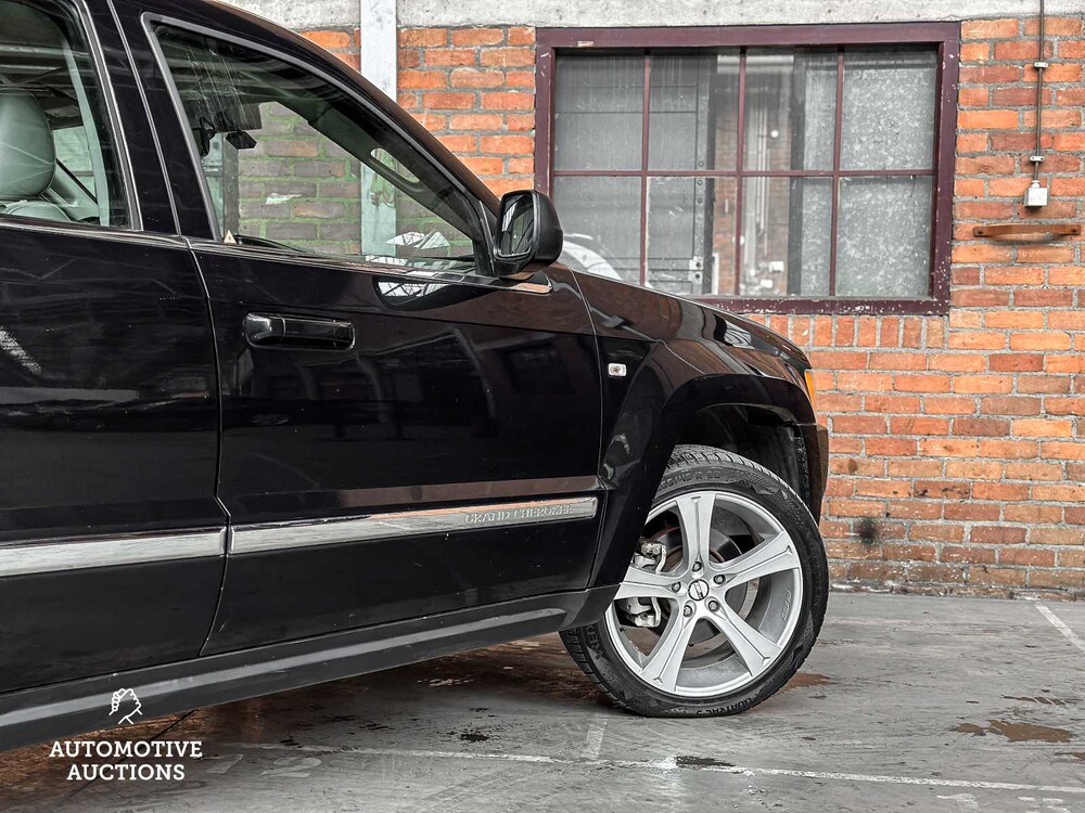 Jeep Grand Cherokee 5.7 V8 Hemi Limited 326PS 2005 ORIG-NL, 41-RN-KV