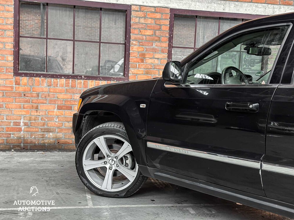 Jeep Grand Cherokee 5.7 V8 Hemi Limited 326PS 2005 ORIG-NL, 41-RN-KV