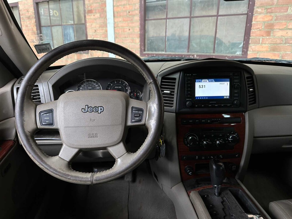 Jeep Grand Cherokee 5.7 V8 Hemi Limited 326PS 2005 ORIG-NL, 41-RN-KV