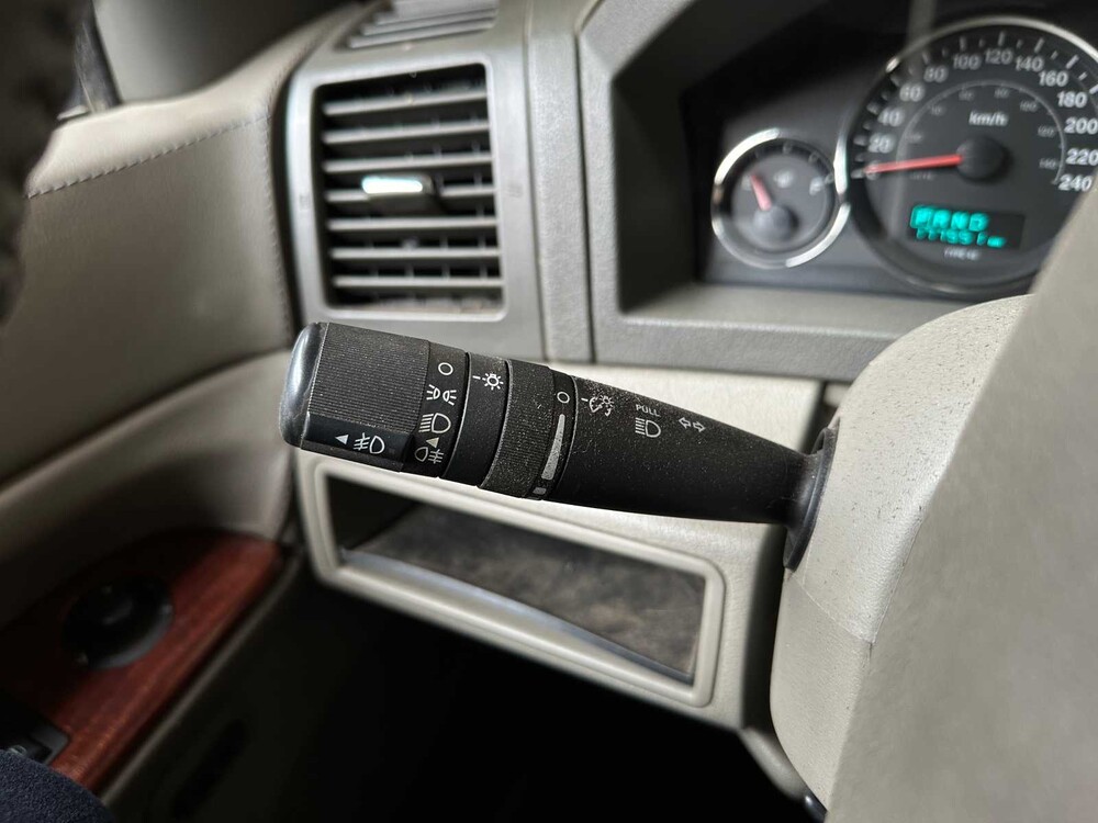 Jeep Grand Cherokee 5.7 V8 Hemi Limited 326PS 2005 ORIG-NL, 41-RN-KV