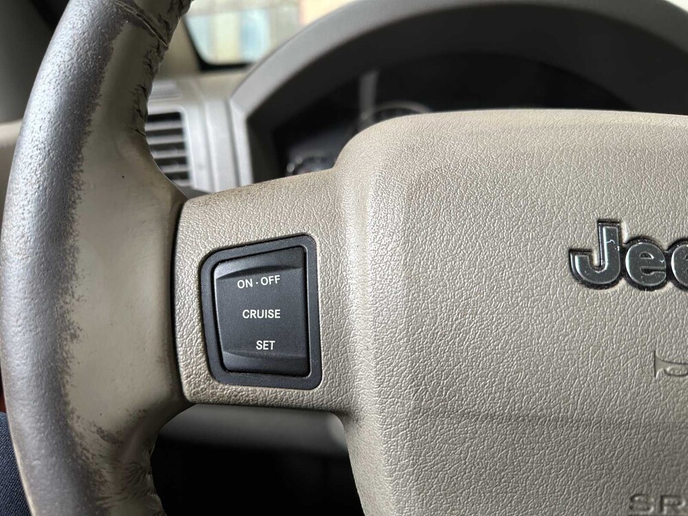 Jeep Grand Cherokee 5.7 V8 Hemi Limited 326PS 2005 ORIG-NL, 41-RN-KV