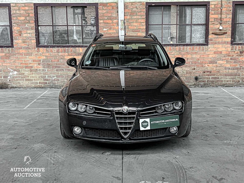 Alfa Romeo 159 Sportwagon 1.9 JTD Q-Tronic Business 150hp 2009, 8-TFR-78