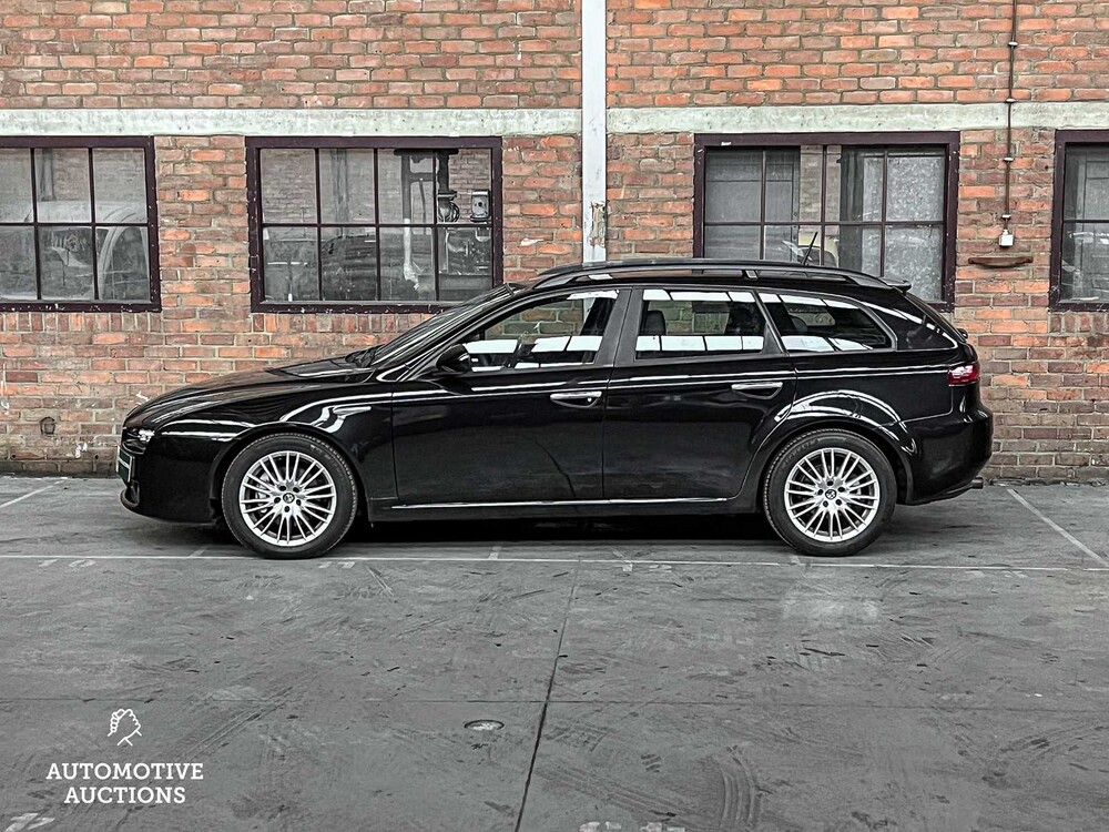 Alfa Romeo 159 Sportwagon 1.9 JTD Q-Tronic Business 150hp 2009, 8-TFR-78