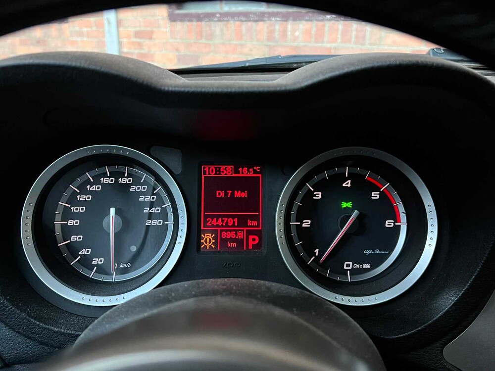 Alfa Romeo 159 Sportwagon 1.9 JTD Q-Tronic Business 150hp 2009, 8-TFR-78