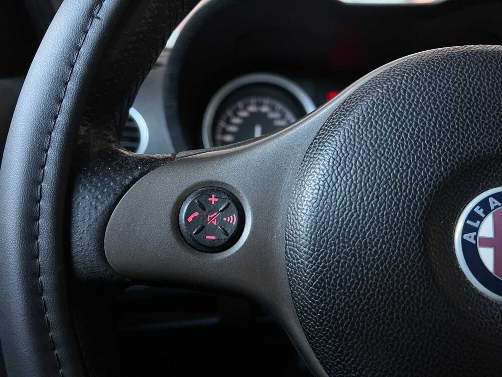 Alfa Romeo 159 Sportwagon 1.9 JTD Q-Tronic Business 150hp 2009, 8-TFR-78