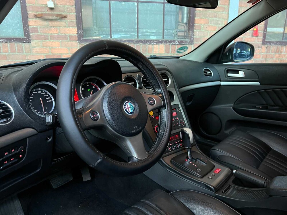 Alfa Romeo 159 Sportwagon 1.9 JTD Q-Tronic Business 150hp 2009, 8-TFR-78