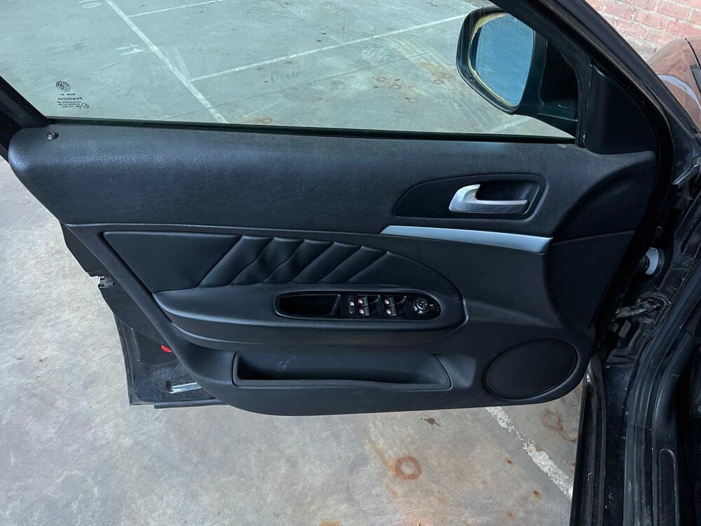 Alfa Romeo 159 Sportwagon 1.9 JTD Q-Tronic Business 150hp 2009, 8-TFR-78