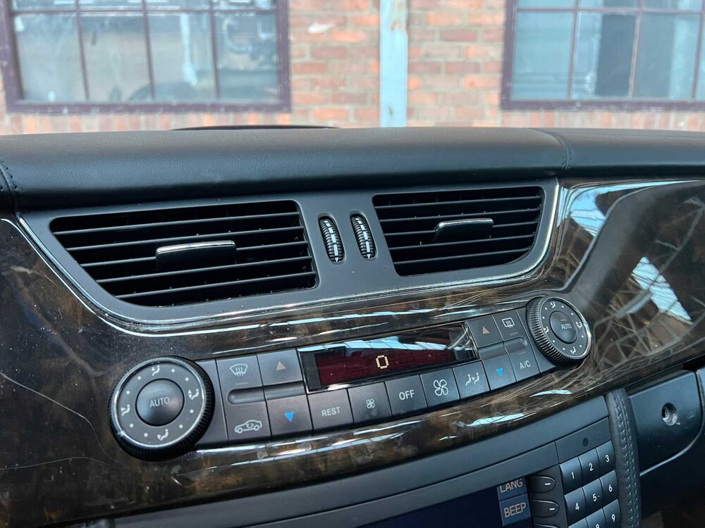 Mercedes-Benz CLS55 AMG 5.5 V8 476pk 2005 Youngtimer