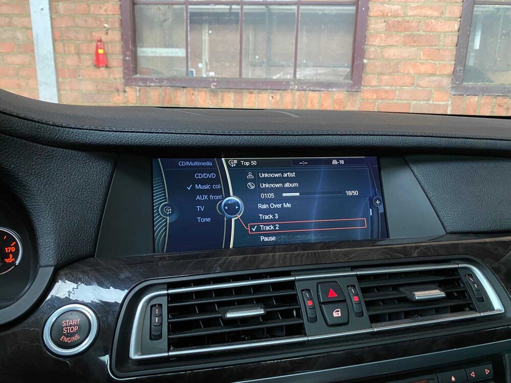 BMW 740i High Executive 3.0 L6 7er 326PS 2009