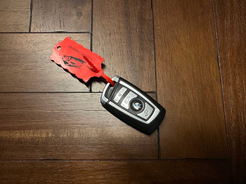 BMW 740i High Executive 3.0 L6 7er 326PS 2009