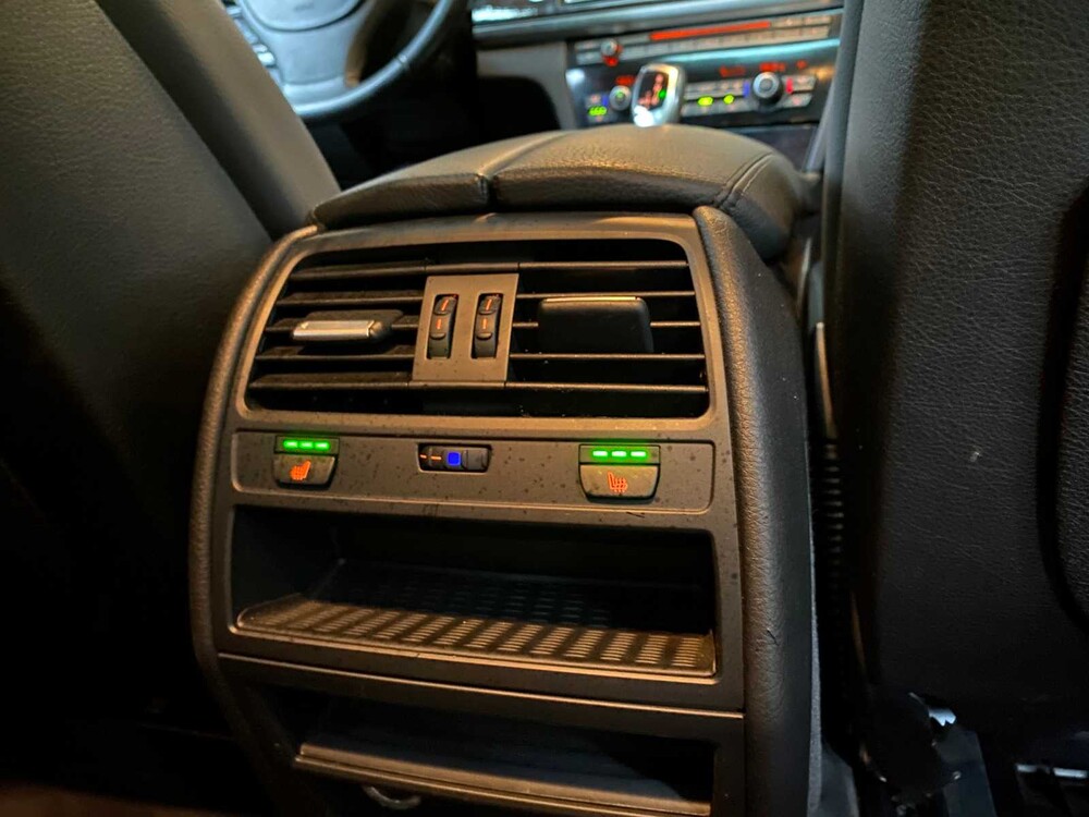 BMW 740i High Executive 3.0 L6 7er 326PS 2009