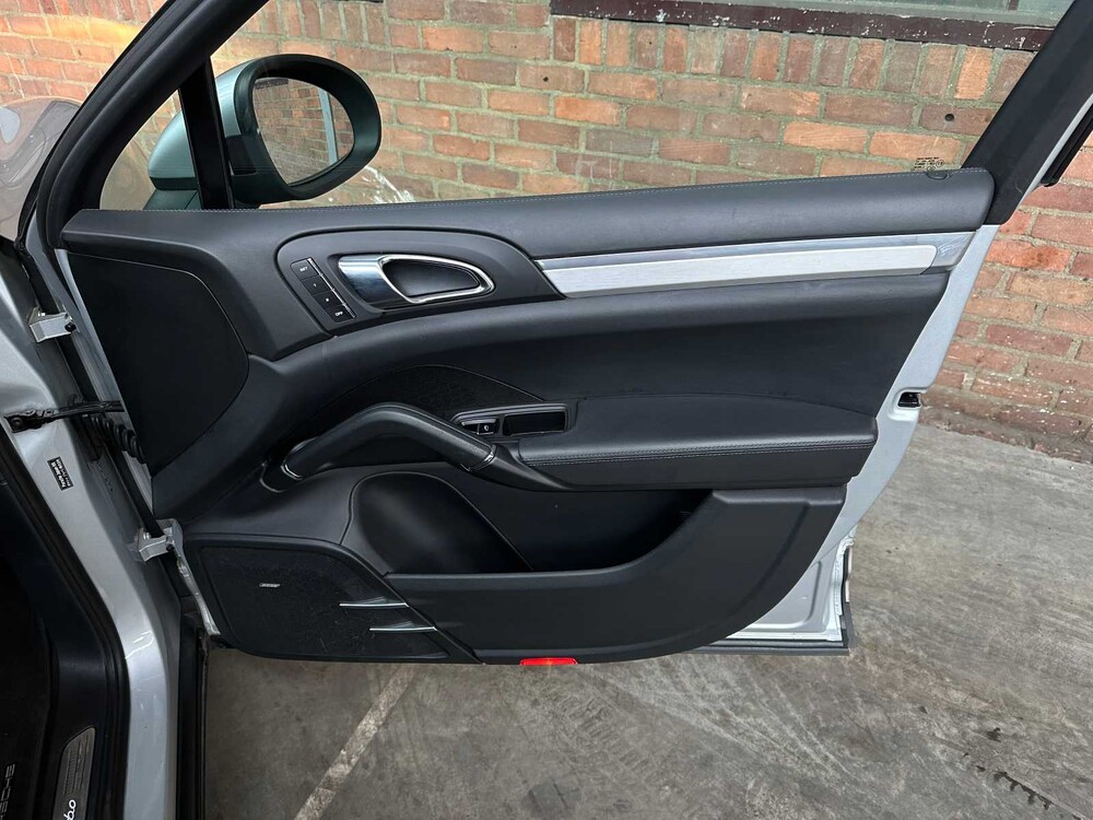 Porsche Cayenne Turbo 4.8 V8 500PS 2010