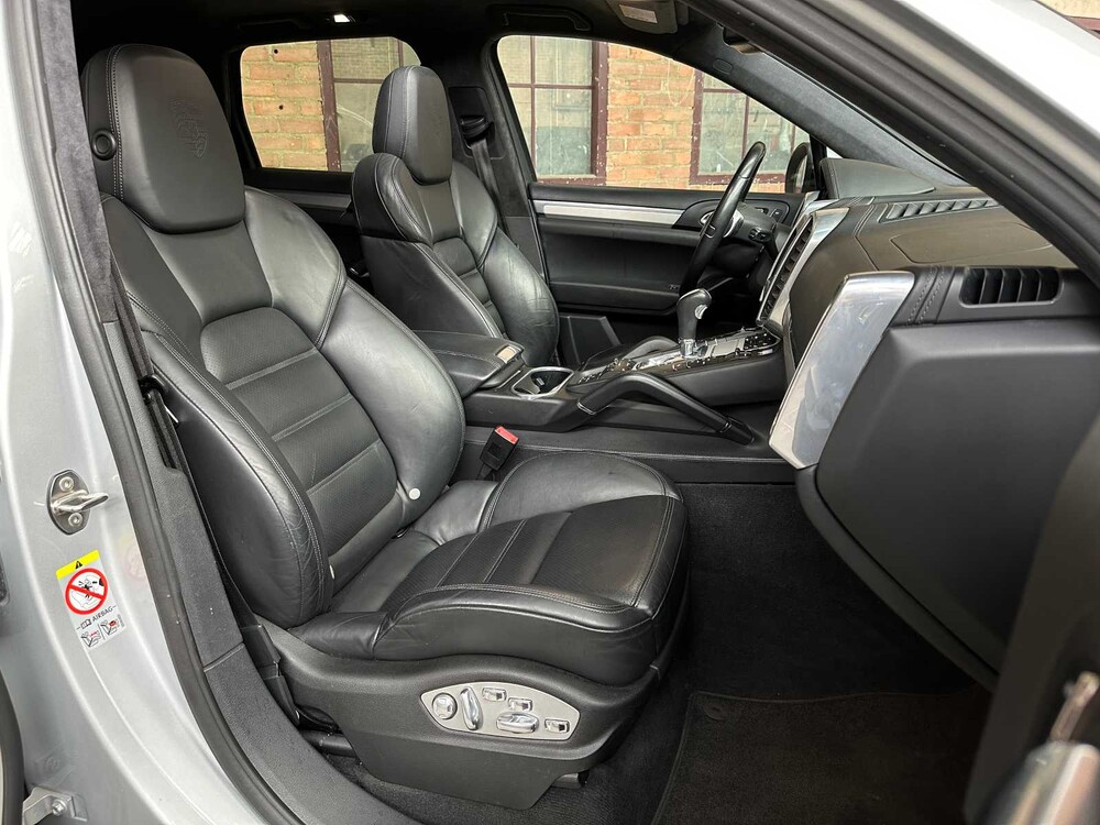 Porsche Cayenne Turbo 4.8 V8 500PS 2010