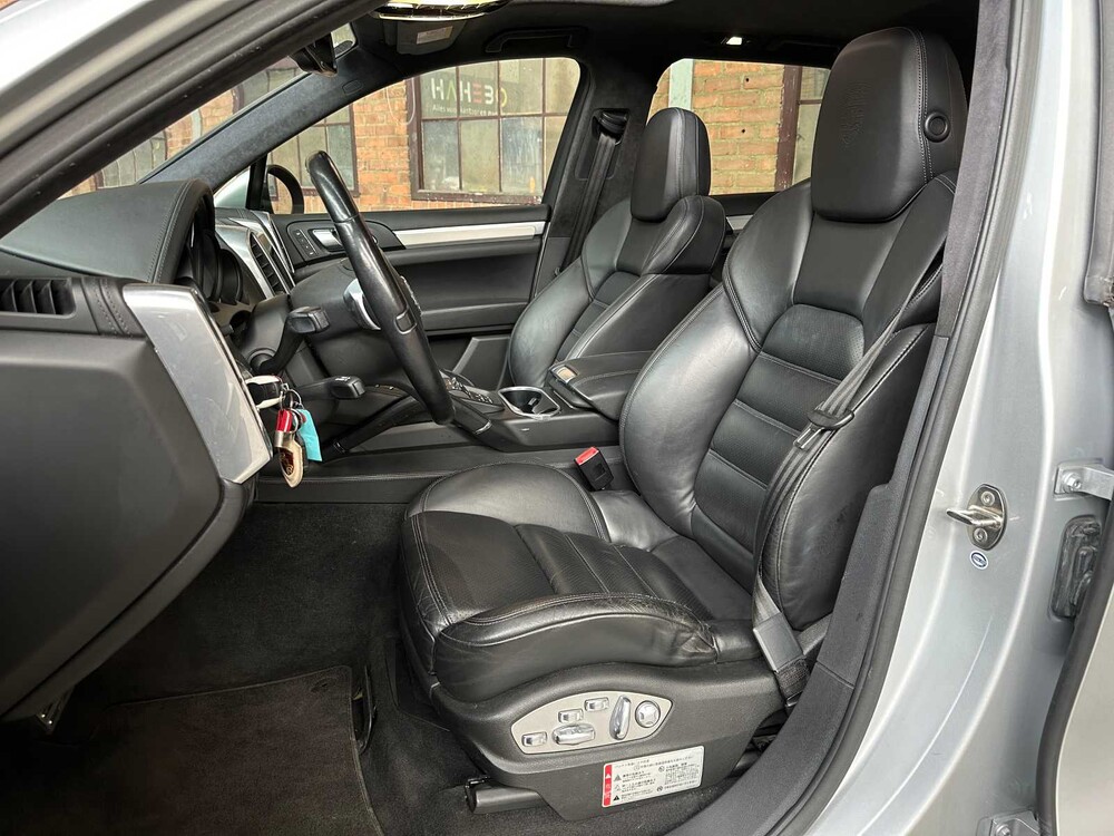 Porsche Cayenne Turbo 4.8 V8 500PS 2010