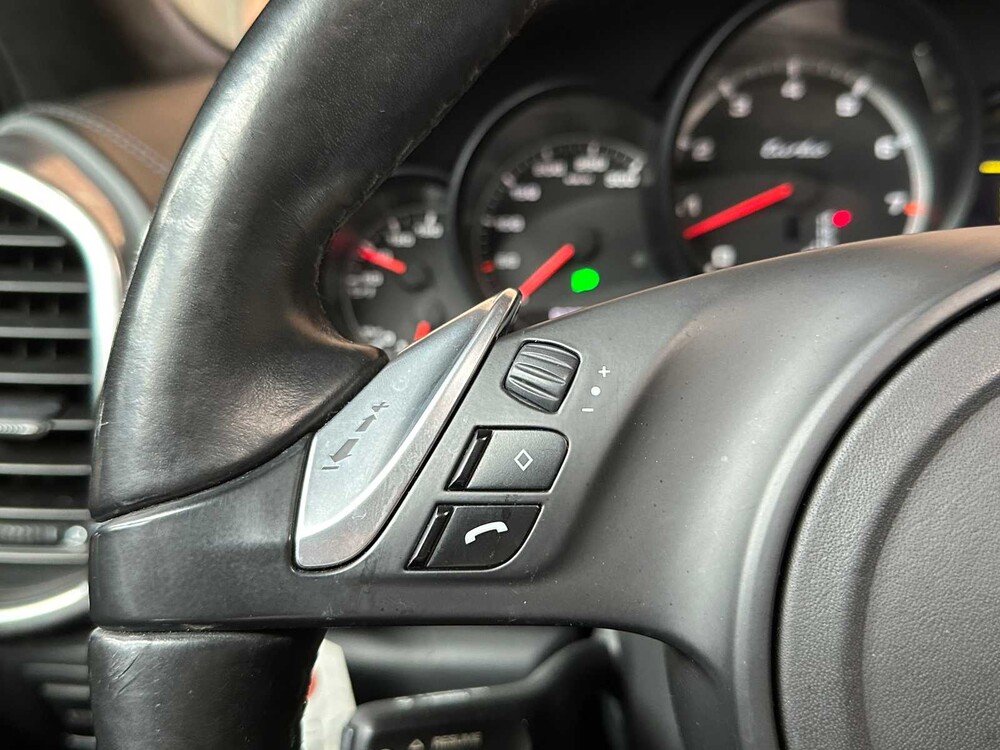 Porsche Cayenne Turbo 4.8 V8 500PS 2010