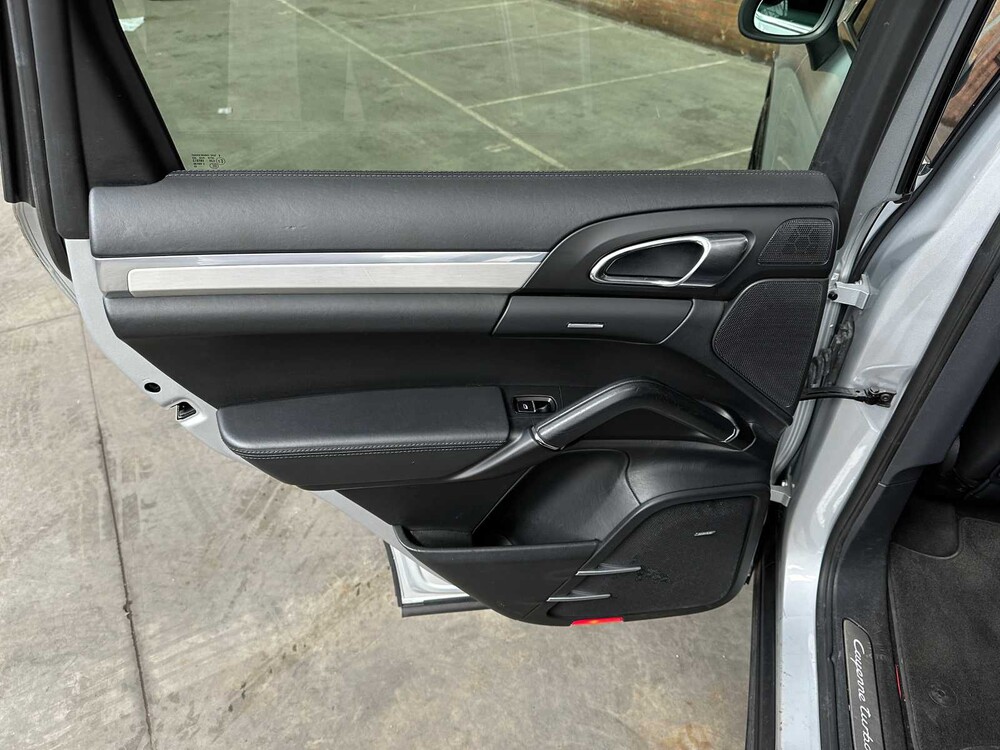Porsche Cayenne Turbo 4.8 V8 500PS 2010